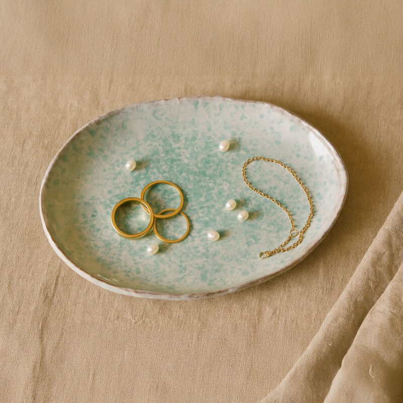 Ribu Oval Tray – Seafoam Glaze