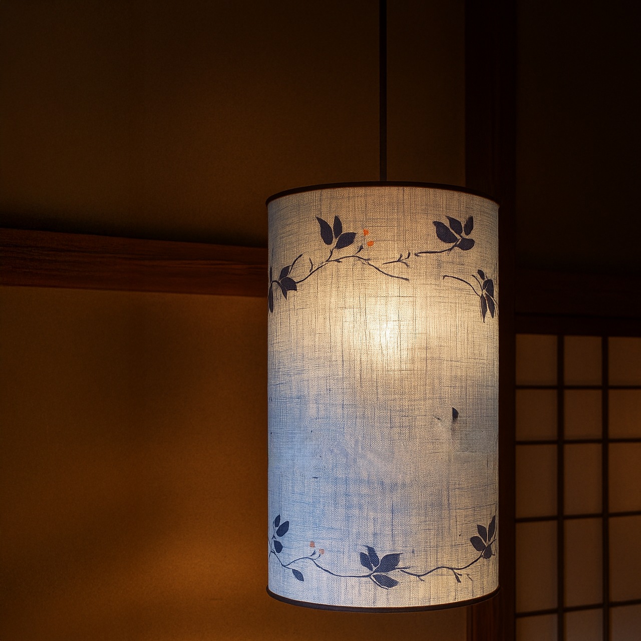 Ryukyu Vine Pendant – 20 × 34 cm - Image 2