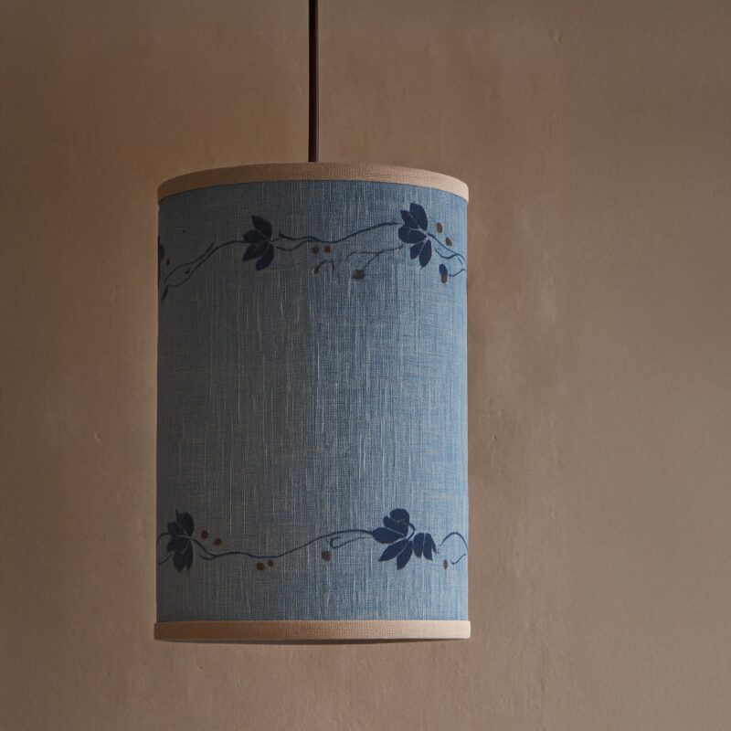 Ryukyu Vine Pendant – 20 × 34 cm